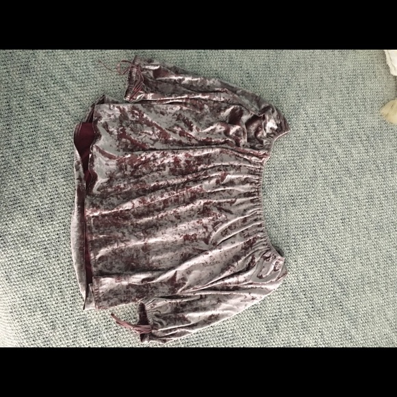 Off-shoulders shimmer top - Picture 1 of 1